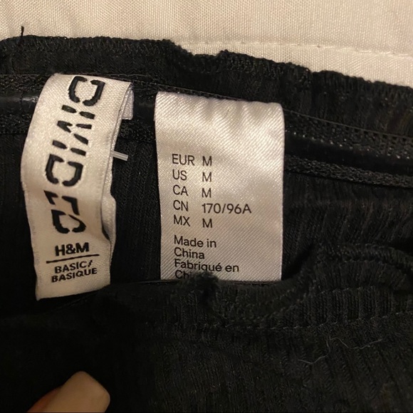 Black off the shoulder top - Picture 4 of 5